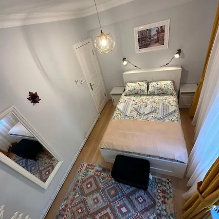 Apartment Taksim Square House *